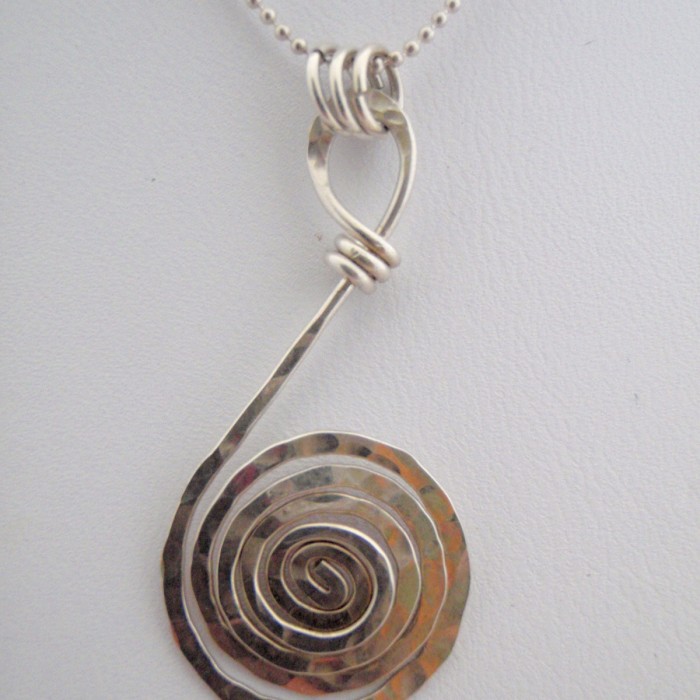 Spiral Jewelry Designs: Hawaii Jewel by Toni Cordas